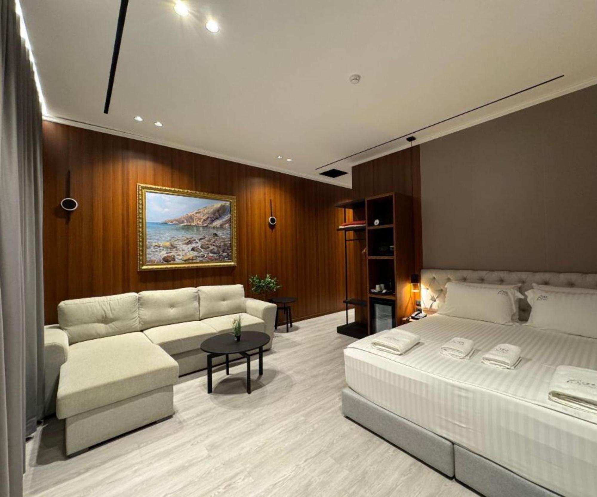 Area Hotel Εξαμίλιο Εξωτερικό φωτογραφία