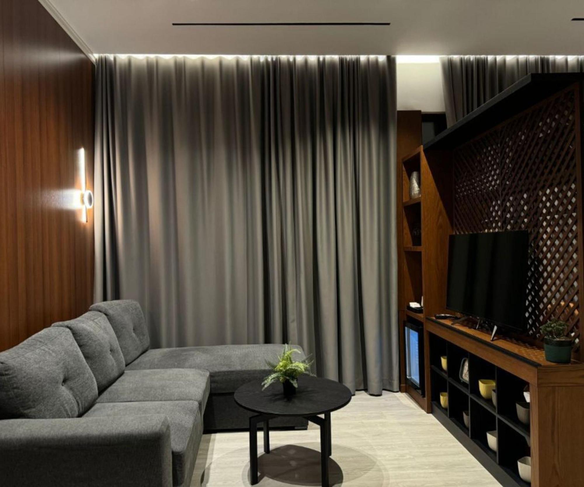 Area Hotel Εξαμίλιο Εξωτερικό φωτογραφία