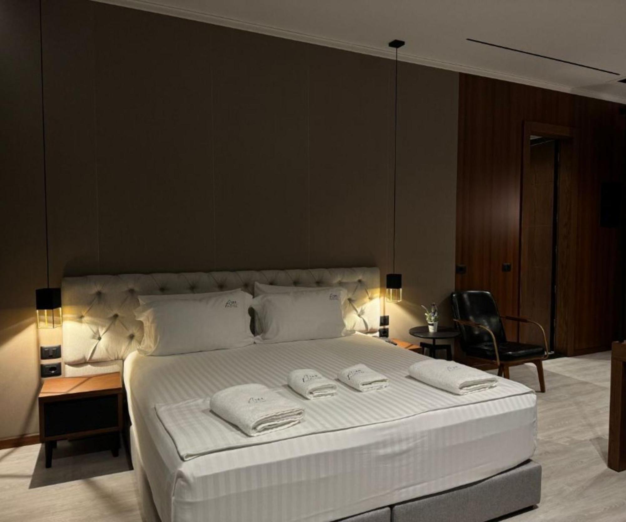 Area Hotel Εξαμίλιο Εξωτερικό φωτογραφία