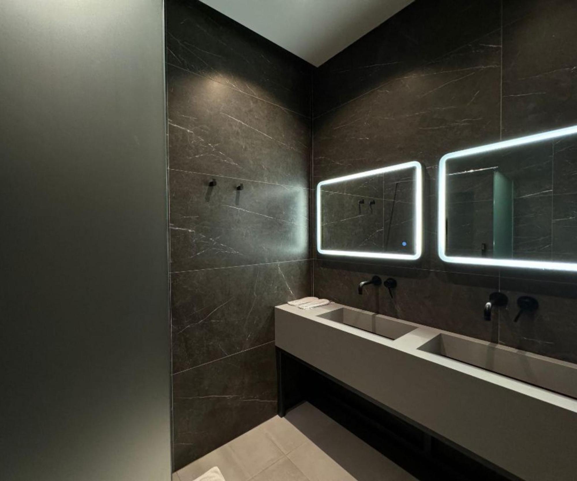 Area Hotel Εξαμίλιο Εξωτερικό φωτογραφία